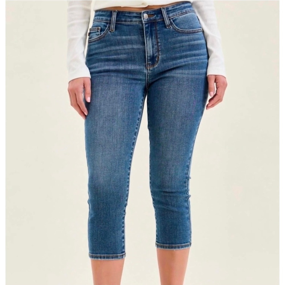 Judy Blue Skinny Fit Capri Dark Wash mid Rise Stretch Jeans 16W JB72104DK